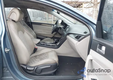 2017 Hyundai Sonata Sport z USA, uszkodzony, nr VIN 5NPE34AF2HH448682